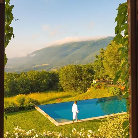 Rustic Santa Croce With Panorama View Villa